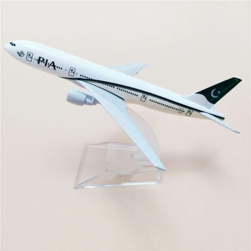 pia-boeing-777