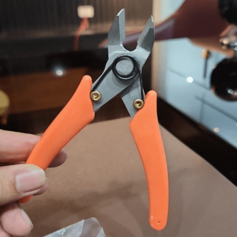 wire-cutter