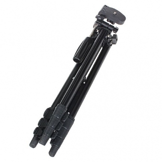 YUNGTENG VCT680RM Tripod Stand with Pull-Out Button, Pan Head, and Flip Leg Locks Price in Pakistan | LAPTAB