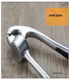 Metal Garlic Press Silver Zinc Alloy 16 x 3.4 x 4.5cm Easy to Use Price in Pakistan | LAPTAB