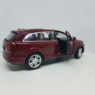 Metal Body Audi Q7 Die-Cast Model Car for Kids, Durable Metal Alloy Toy Price in Pakistan | LAPTAB