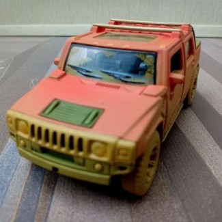 Hummer H2 SUT Muddy 1/40 Scale Die Cast Pull-Back Pickup Truck Model Toy Price in Pakistan | LAPTAB