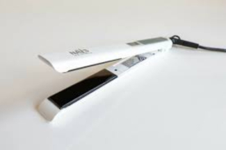 Gemei GM-423 Professional Hair Straightener Price in Pakistan | LAPTAB