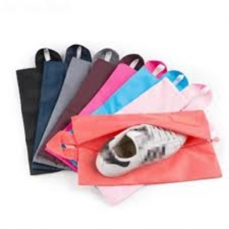 Shoe Bag Cover Organizer for Travel, Hiking, Camping ? Keeps Shoes Clean and Dry