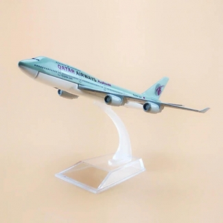 Metal Airplane Model Qatar Airways B747 - High Quality Collectible Toy Price in Pakistan | LAPTAB