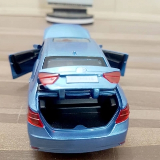 Die-cast Model Toyota Camry 2015 with Pull Back, Sound, Light, and Opening Doors Price in Pakistan | LAPTAB