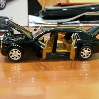 Rolls Royce Special Edition Metal Body Car with Lights, Sound, Pullback & Openable Doors Price in Pakistan | LAPTAB