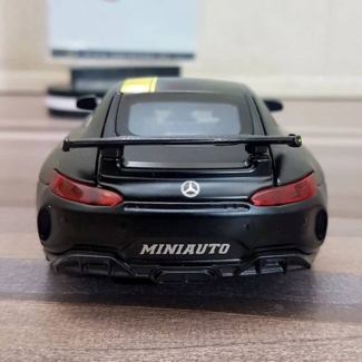 Diecast Mercedes Benz AMG GTR 6-7