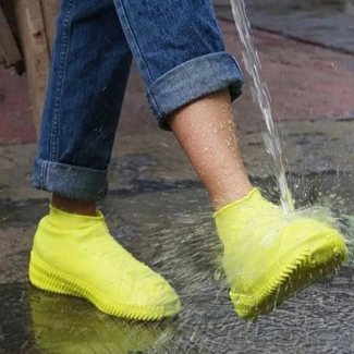 Non-Slip Silicone Rain Boot Shoe Cover Medium 35-40, Waterproof and Foldable