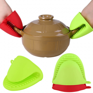Silicone Oven Gloves Heat Resistant, Food Grade, Anti-Skid, Flexible, Pack of 2 Price in Pakistan | LAPTAB