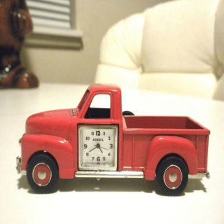 Relic Brand Antique Red Die Cast Metal Dump Truck with Quartz Clock and Pull Back Action Price in Pakistan | LAPTAB