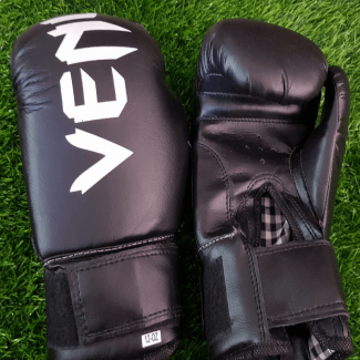 Venum Kick Boxing Gloves PU Leather with Double Density Foam and Wrist Support Price in Pakistan | LAPTAB