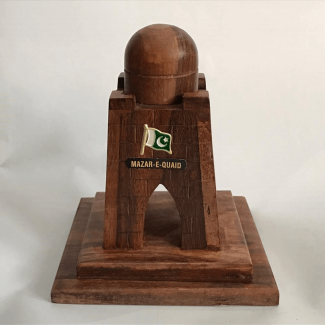 Mizar e Quaid Handcrafted Wooden Souvenir, Waxed Polished See Sham Wood, 8
