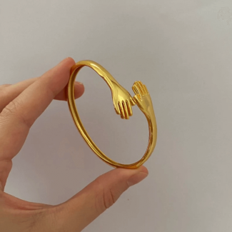Adjustable Hug Hands Bracelet - Unisex Minimalist Friendship Jewelry Price in Pakistan | LAPTAB