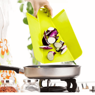 Medium Foldable Chopping Board - BPA Free, Mess-Free Food Preparation Price in Pakistan | LAPTAB