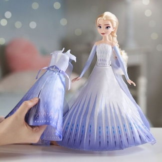Disney Frozen II Elsa Transformation Doll with Outfits and Shoes