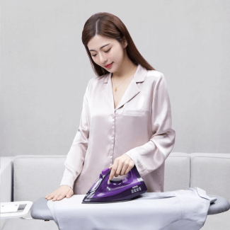 Cordless Electric Steam Iron with Quick Charge Base and Nonstick Plate Price in Pakistan | LAPTAB