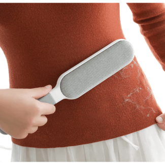 Magic Lint Wiper - Effective Lint and Fur Remover for Clothes and Furniture Price in Pakistan | LAPTAB