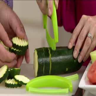 Stainless Steel Crinkle Potato Cutter with Ergonomic Wood Handle Price in Pakistan | LAPTAB