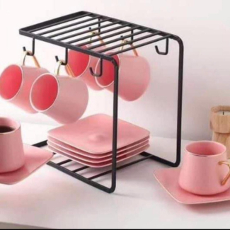 Iron Plate and Mug Stand for Elegant Tea Time and Kitchen Decor