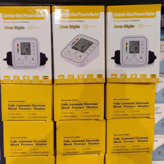 Digital Blood Pressure Monitor - Fully Automatic Upper Arm with LCD Display Price in Pakistan | LAPTAB