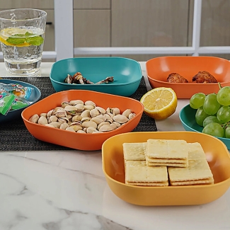 Plastic Plates With Stand