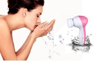 5 in 1 Facial Cleanser & Massager with Nylon and Sponge Heads Price in Pakistan | LAPTAB