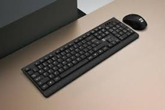 Newest R8 2.4Ghz Wireless mouse and keyboard